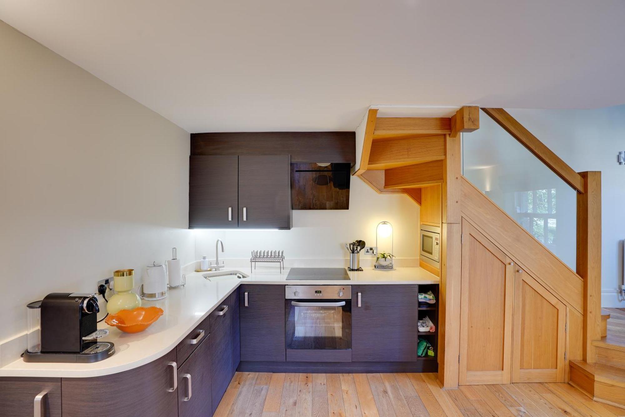 Garden Stable At Hallsteads: Luxury Stone Cottage, With Parking アルンマス エクステリア 写真